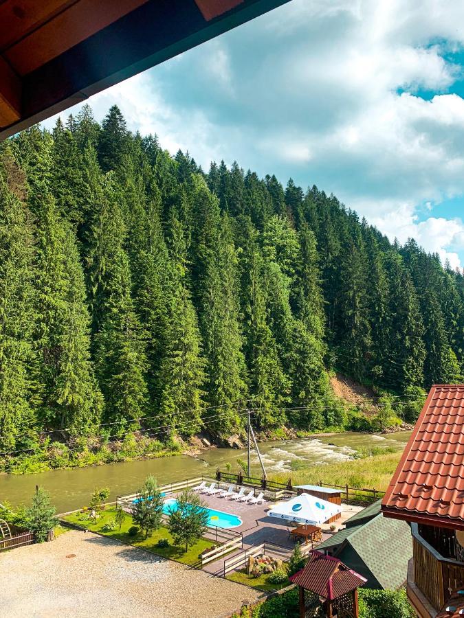 Forest House Tatariv Esterno foto