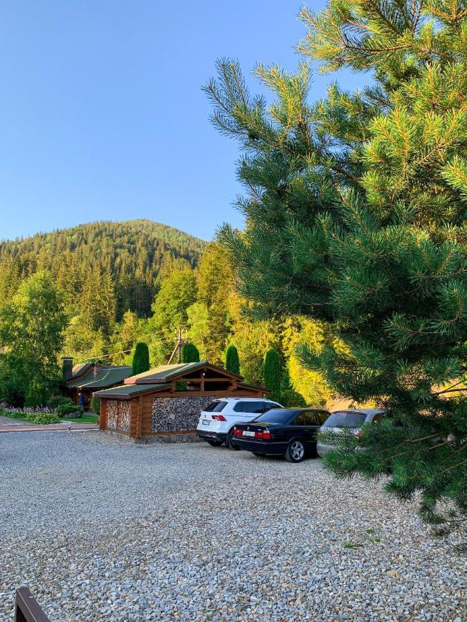 Forest House Tatariv Esterno foto