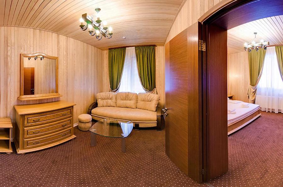 Forest House Tatariv Camera foto