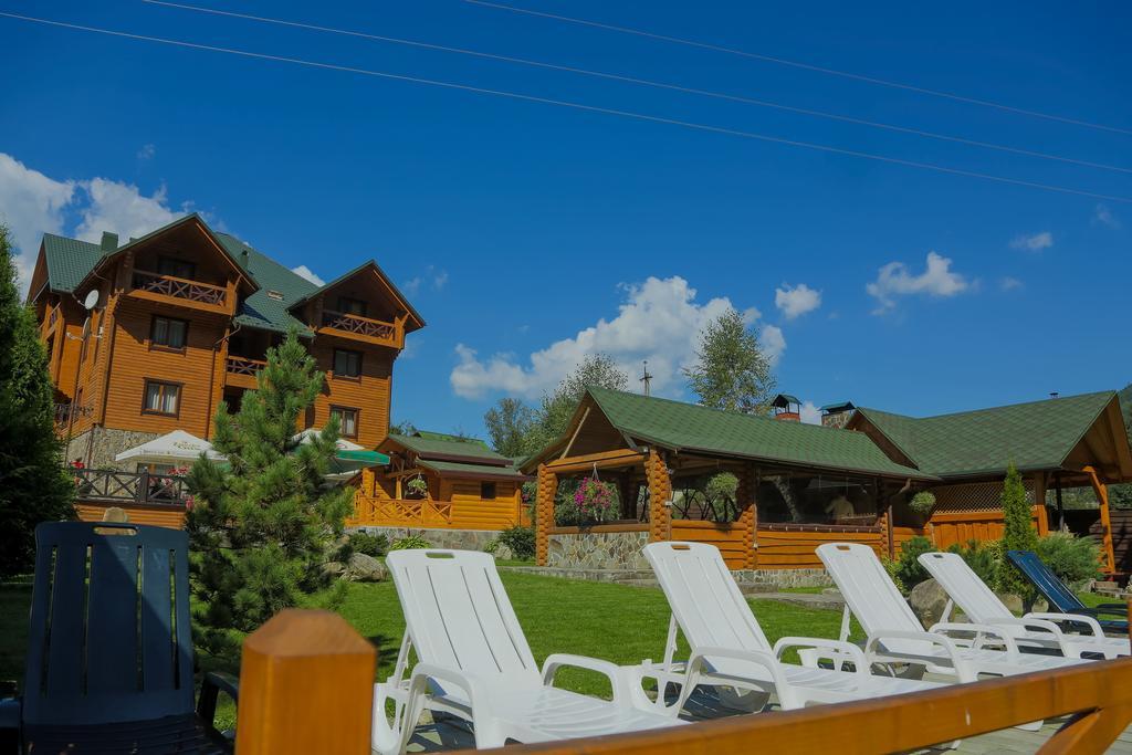 Forest House Tatariv Esterno foto